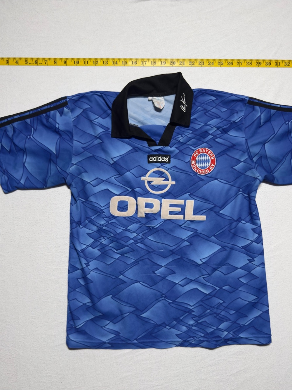 adidas 1990s vintage FC Bayern Munich Opel Logo Soccer Jersey with Black Collar